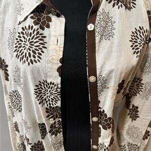 Susan Graver Cream and Brown Floral Top